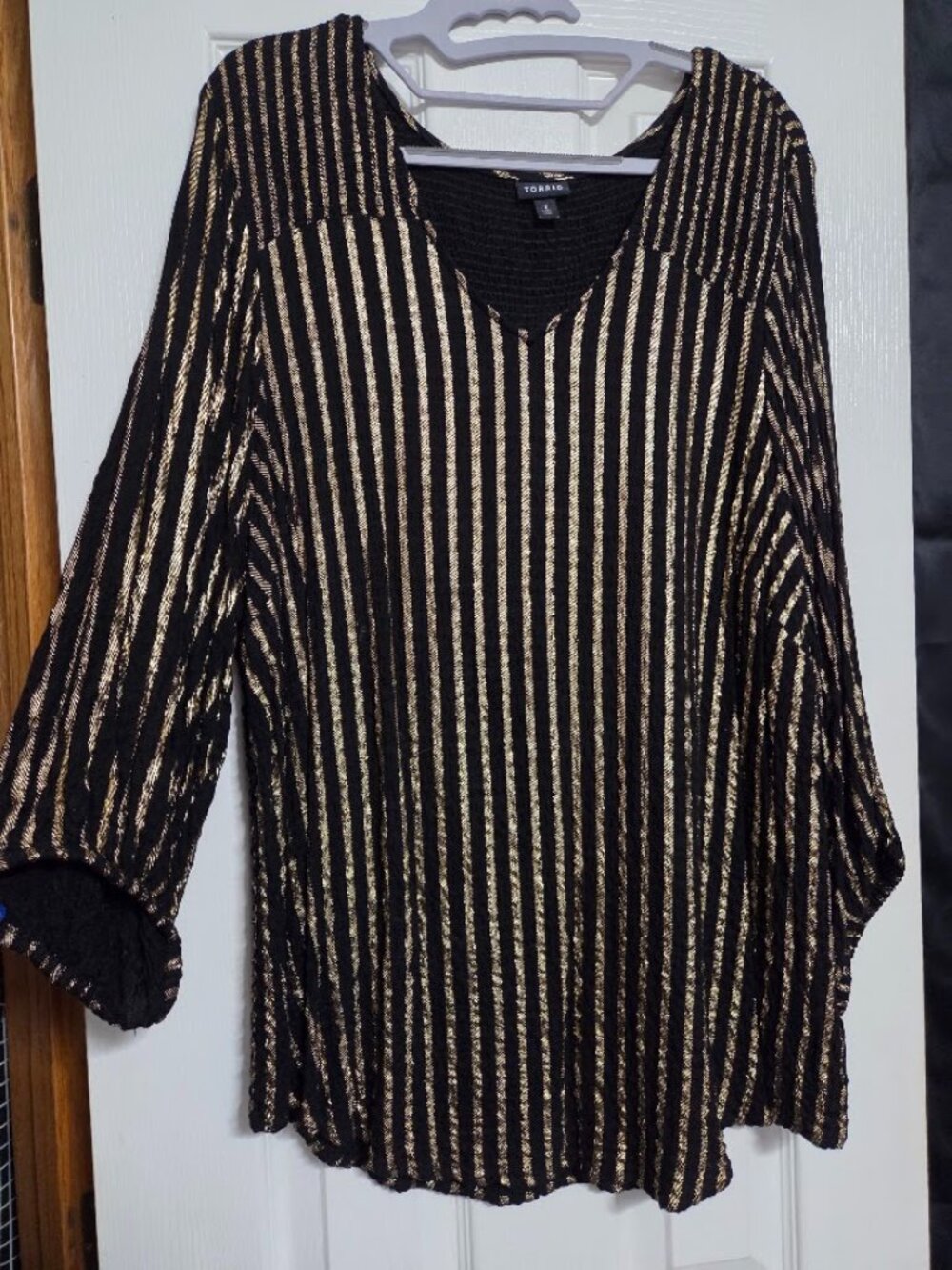 Torrid Black Gold Metallic Stripe V Neck Blouse 3X 22/24 NWOT